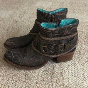 NWT Corral Boots - 8.5
